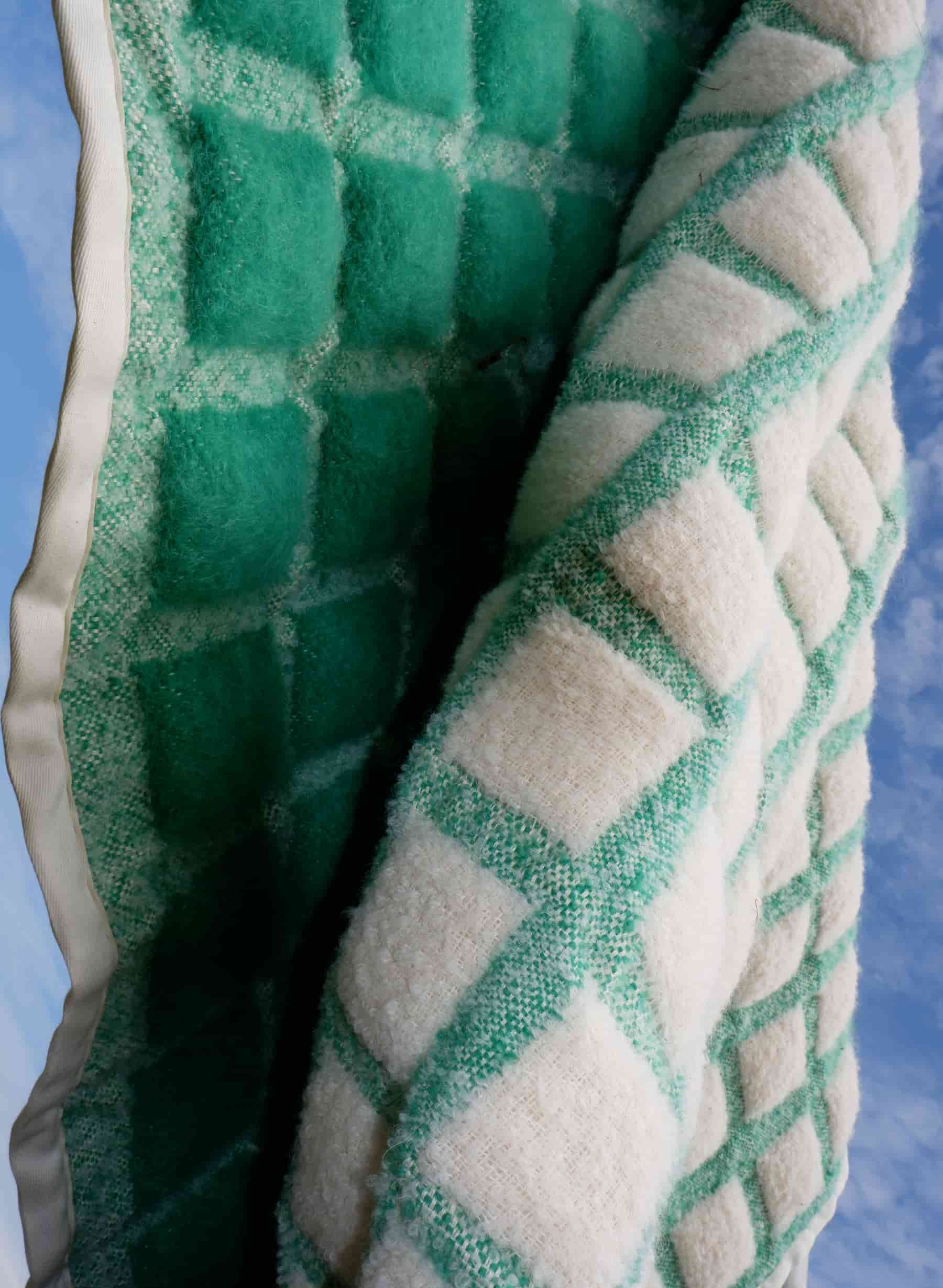 blur blanket in green